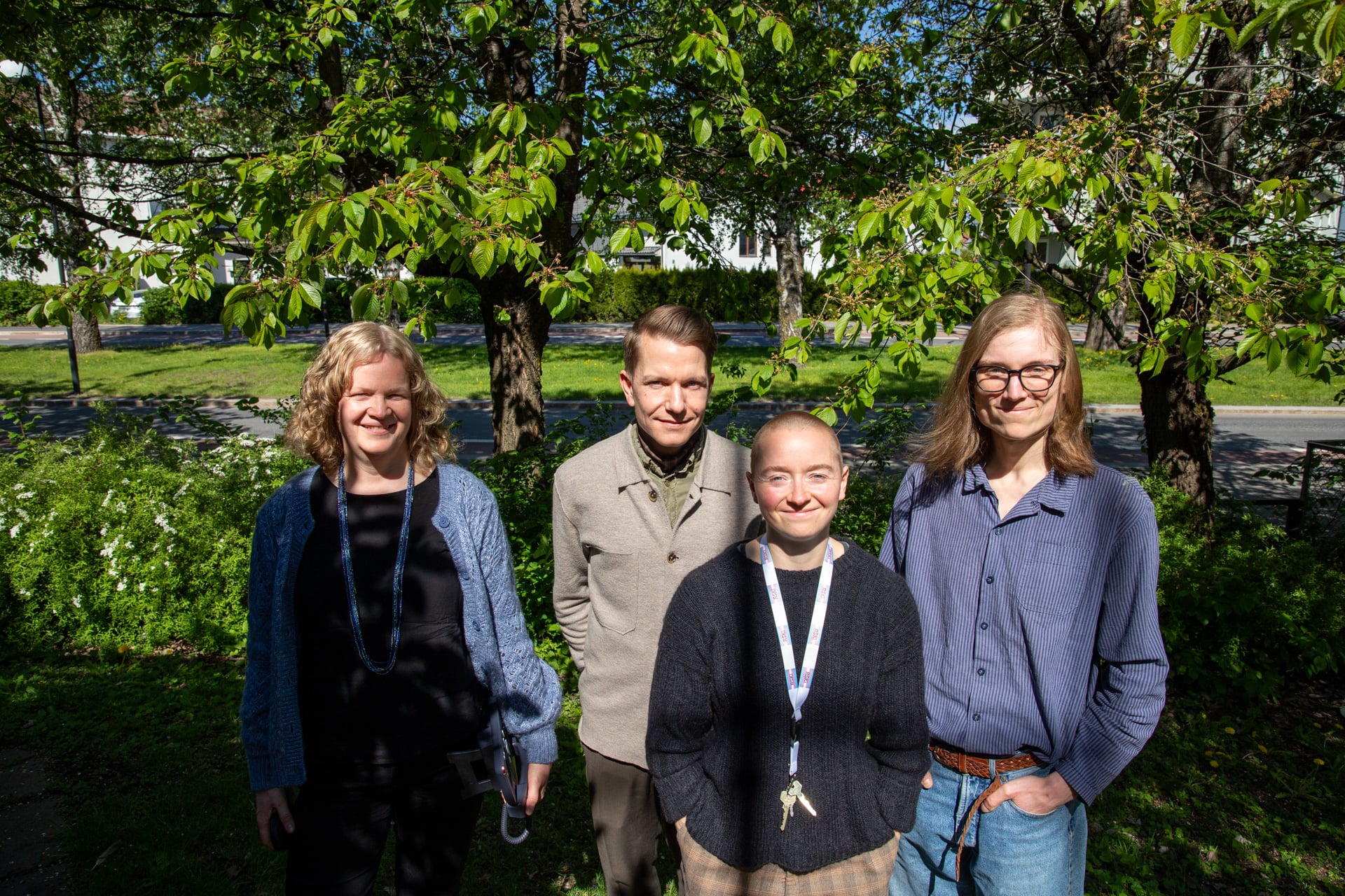 Gruppebilde av Hege Sandsengen, seksjonsleder, Martin Rosmo Hansen, teamleder og psykologspesialist, Frøya Kulset, psykolog, og Mar Dokken, psykolog