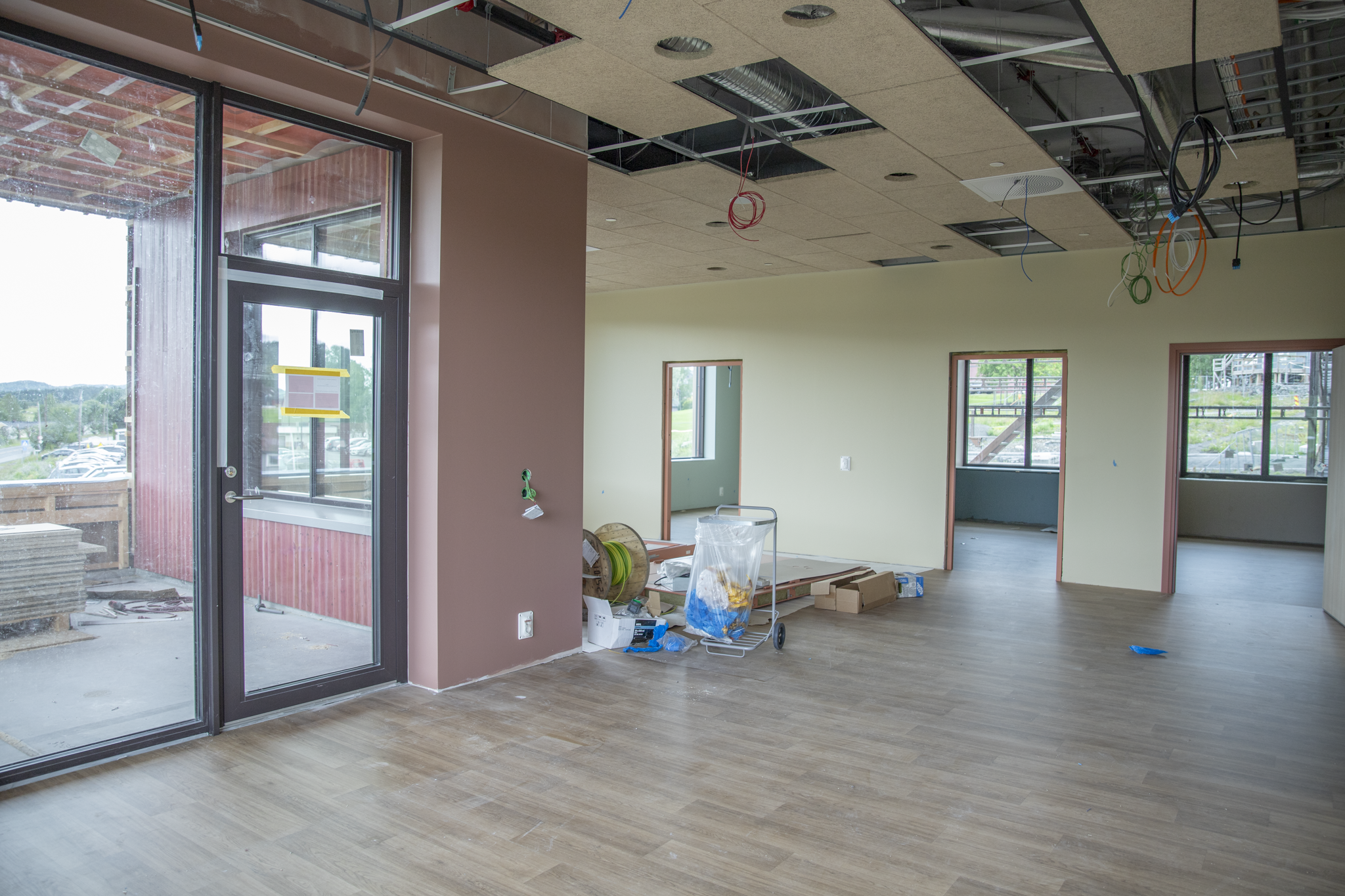 Et rom med tregulv og tregulv med tregulv og tregulv med tregulv