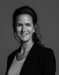 En person som smiler for kameraet